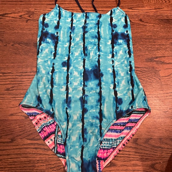 Justice reversible bathing suit - Picture 1 of 4
